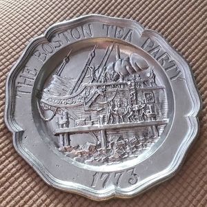 BEXTON The Boston Tea Party 1773 Tin Memorial Plate